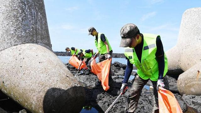 [제주소식]해군 기동함대, 민·군 합동 해양정화활동 등