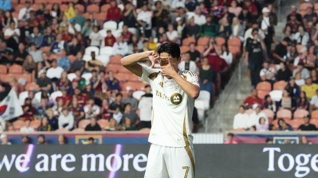 폭풍 질주 이어 환상 감아차기...손흥민, 해트트릭까지 단 한 골! LAFC 2-0 솔트레이크 (전반 종료)