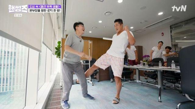 ‘UFC 출신’ 김동현, 민간인에 로우킥→차태현은 ‘주걱턱’ 깨닫고 좌절 (‘핸썸가이즈’)