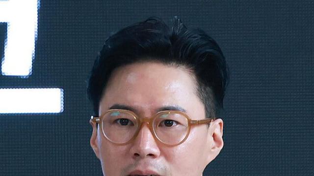 [NC포토] '프로젝트Y' 메가폰 잡은 이환 감독 (제30회 부산국제영화제)