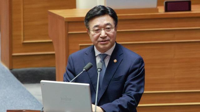 윤호중 장관 