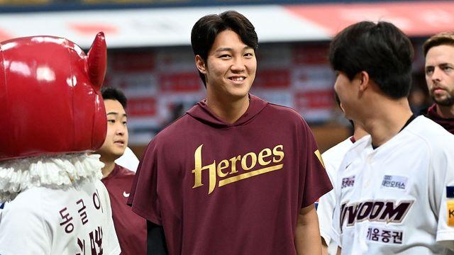 '1군 엔트리 등록' 안우진, 왜 굳이? …'FA 등록일수' 관련 논란에 