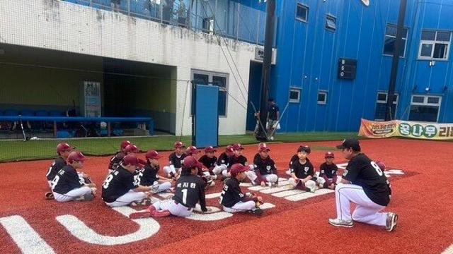“인성+실력” 유소년 야구 향한 김학재 감독의 진심, 그가 말하는 고려대-2001 두산