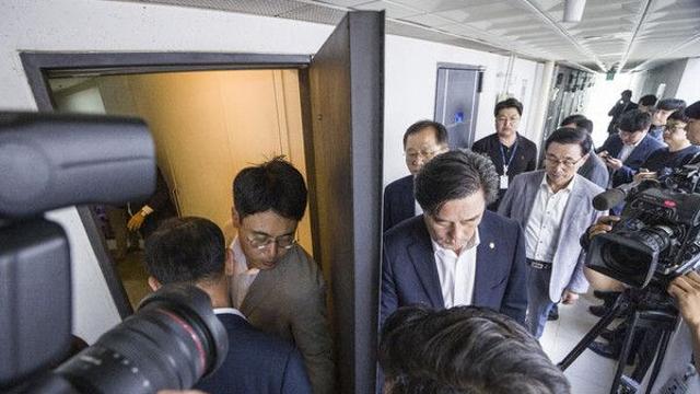 국힘, 특검 '당원명부' 압수수색 강제집행에 