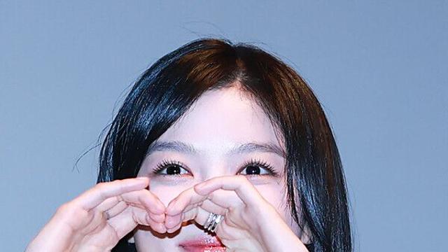 [NC포토] 김유정, 이 안에 나 있다 (제30회 부산국제영화제)