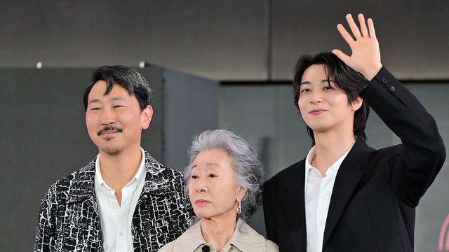 '동성애자 아들 고백' 윤여정 
