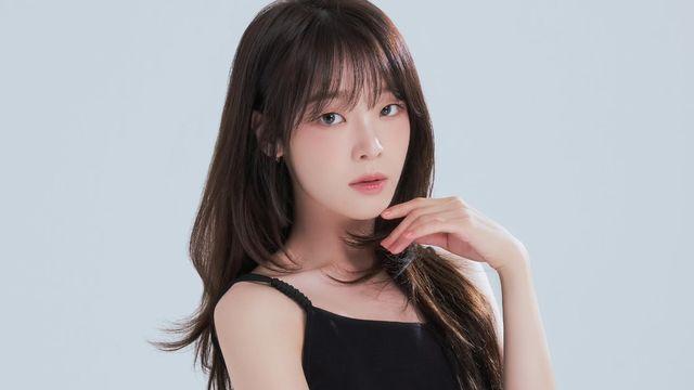 오마이걸 ‘비글 승희’, 블랙 원피스로 보여준 미니멀의 정석