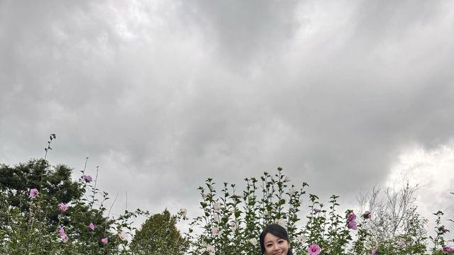 뮤지컬 여제 김소현의 청록빛 드레스 우아한 자태