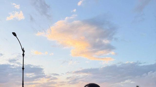 권투 도전 중인 유이의 애슬레저 감각…세 가지 무드 스타일링