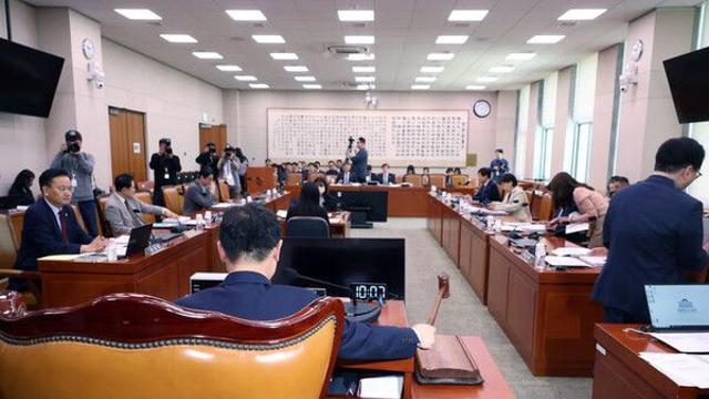 법사위 1소위, '내란특별법' 심사 착수…23일 논의 이어가기로