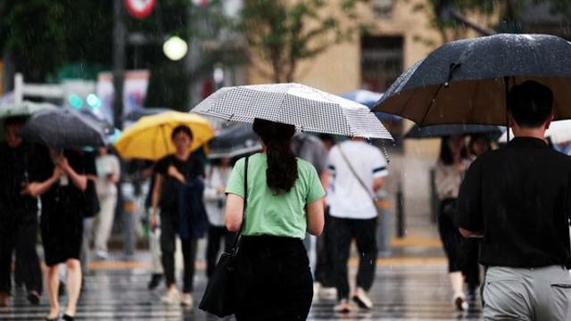 17·18·19호 태풍 동시 발생…이번 주말 '심상치 않은' 날씨 소식 전해졌다
