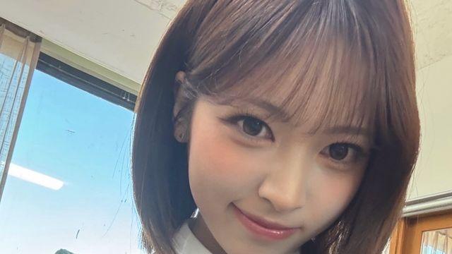 리센느 메이의 가을 감성 스쿨룩, 체크 담요로 완성한 러블리 포근美