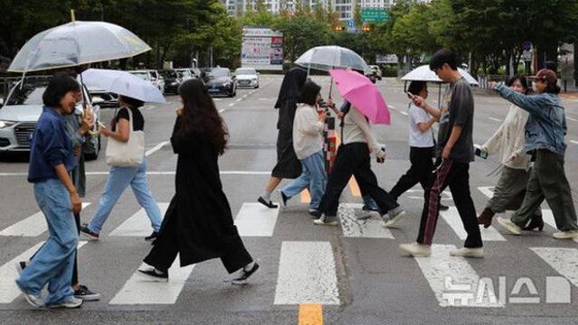 전국 흐리다 수요일부터 비 소식…주말도 흐릴 듯[다음주 날씨]