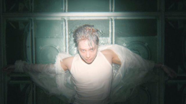 태민, ‘베일’ MV 공개…신비로운 아우라