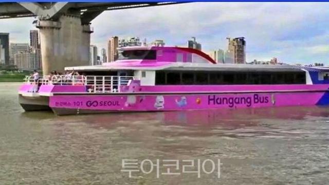 서울시, 한강버스 정식 운항 사흘만에  '일시 멈춰'..불어난 한강물 원인