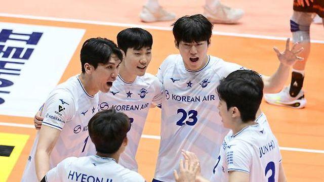 프로배구 대한항공, 3년 만에 KOVO컵 우승…MVP에 한선수