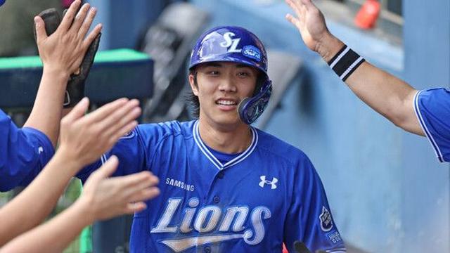 삼성, 14-4로 선두 LG 꺾고 4연승…이재현, 4안타 맹활약