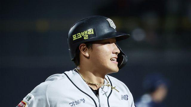 '4타점 맹활약'으로 한화 폰세 잡은 KT 안현민