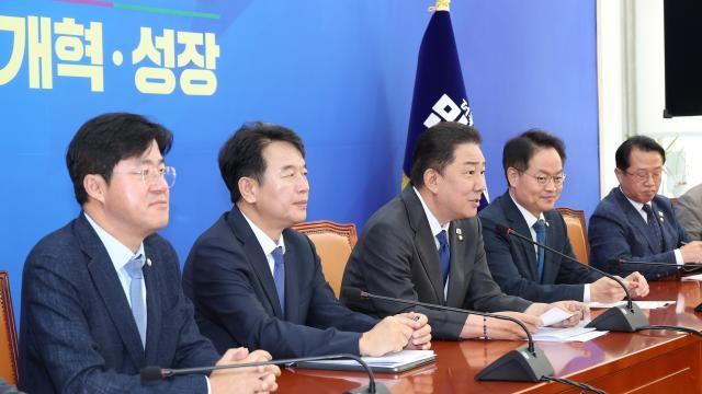 김병기 