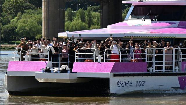 한강버스 운항 3일 만에 1만명 탑승…좌석 점유율 80%