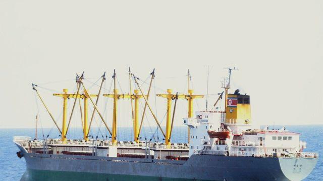 소말리아 해적들, 북한 배 습격했다가 역관광 당했던 사건