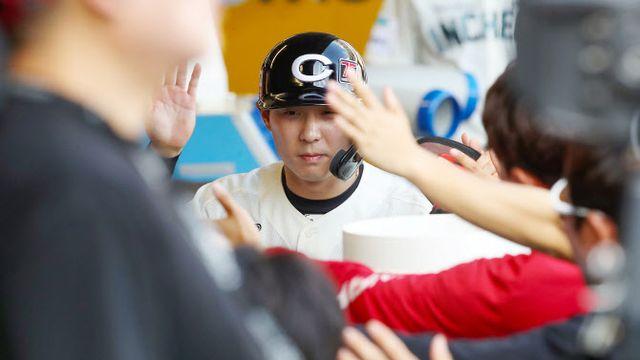 '김성욱 투런포' SSG, 두산 추격 뿌리치고 3위 굳히기...김광현 시즌 9승