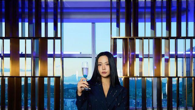 허니 제이, 블랙 하의 실종룩으로 선보인 강렬한 카리스마