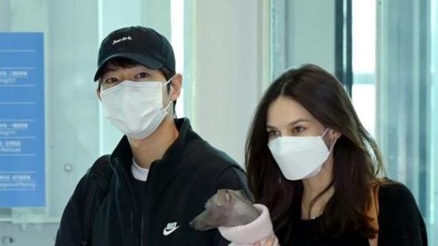 송중기, 40번째 생일은 ♥케이티+두 자녀와 조용히…