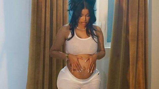 ‘넷째 임신’ 카디비, 현 남친 아이 낳았다는 모델에 “네 아이 아빠? 내 아이 아빠”