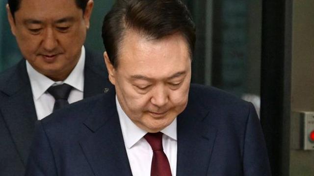 尹, '내란특검 추가기소' 재판부에 보석 청구…