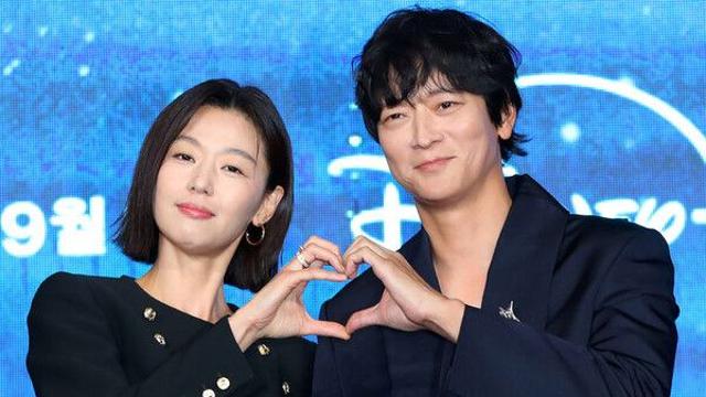 전지현, '북극성'서 中관련 대사 논란…네티즌 