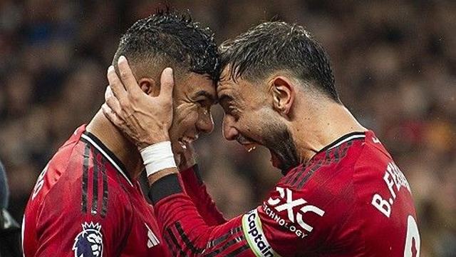 '퇴장, 또 퇴장' 맨유, '10vs10' 대혈투 끝 첼시 2-1 제압…시즌 2승→리그 10위 도약