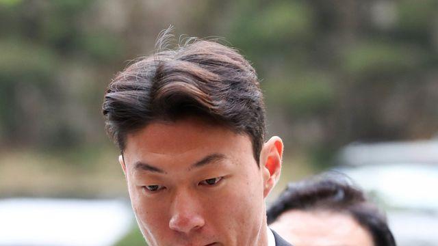 대한축구협회, 황의조의 신분을 ‘준 영구제명’ 상태로 정리…“국내에서 선수, 지도자, 심판, 선수관리담당자 활동 불가하다”
