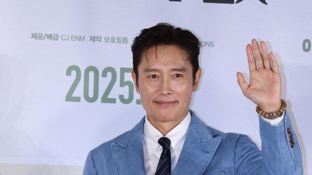 ‘어쩔수가없다’ 이병헌 또 찢었다 [무비로그②]