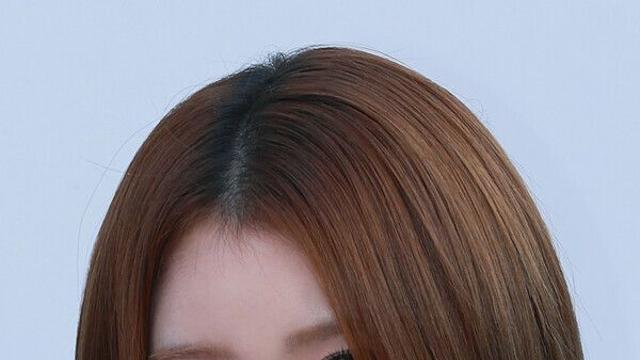[NC포토] 이즈나 정세비, 애교는 곧 막내의 권력