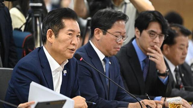 정청래, 당대표 취임 후 첫 부산행…예산정책협의회 진행