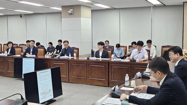 국토부, 지자체와 생숙 점검회의…