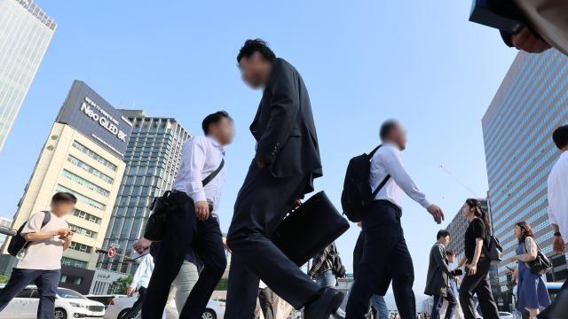 韩国劳动生产率排OECD低位 仅减少工时难缩收入差距