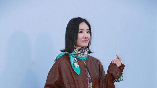 [NC포토] 오연수, 하트는 시크하게