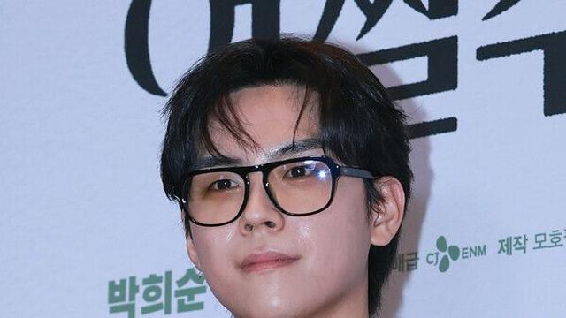 [NC포토] 김도훈, 손하트도 잘 생겼다