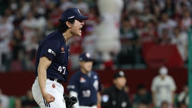 '삼성 어때? 고맙지?' 두산, 3위 SSG 9-1 대파…'KKKKKKKKKKK' 곽빈 4승+테이블세터 6타점 합작 [문학:스코어]