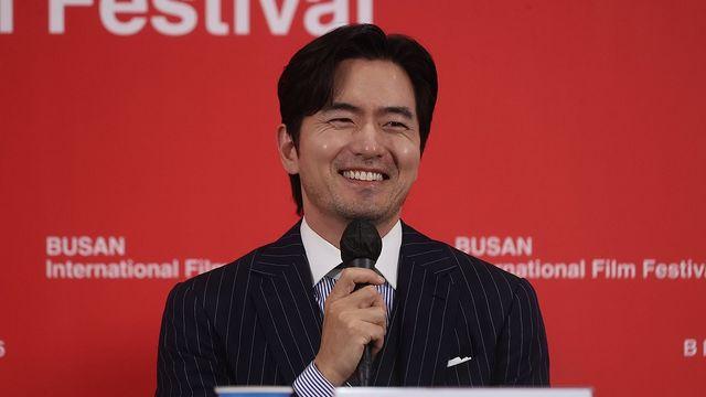 이진욱 