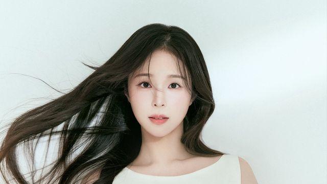 '대한외국인'의 그녀, 모에카…순백 원피스 하나로 '가을 여신' 등극