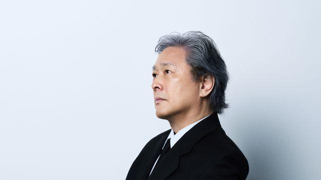 박찬욱 감독 “‘어쩔수가없다=기생충’? 계급 문제 다루지만 질문 달라” [인터뷰②]