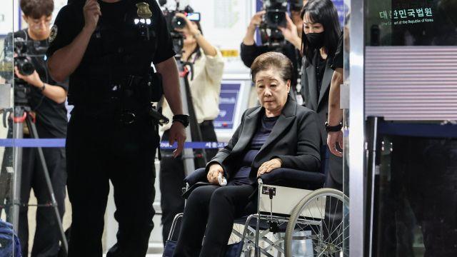 종교 전문가 
