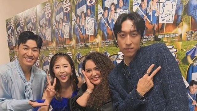 '홍진영 언니' 홍선영 깜짝 근황…신지와 끈끈한 우정샷