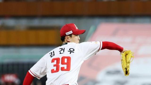 6회 1사까지 노히트노런, 무려 12탈삼진…'호랑이 타선' 압도한 SSG 김건우 [IS 인천]