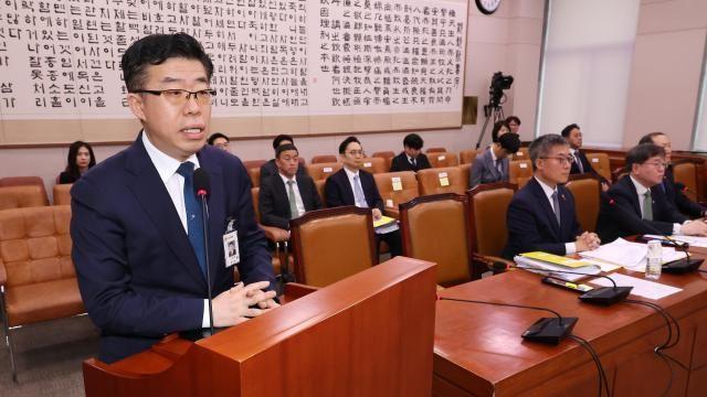 내란특검, '수용공간 확보' 신용해 전 법무부 교정본부장 조사