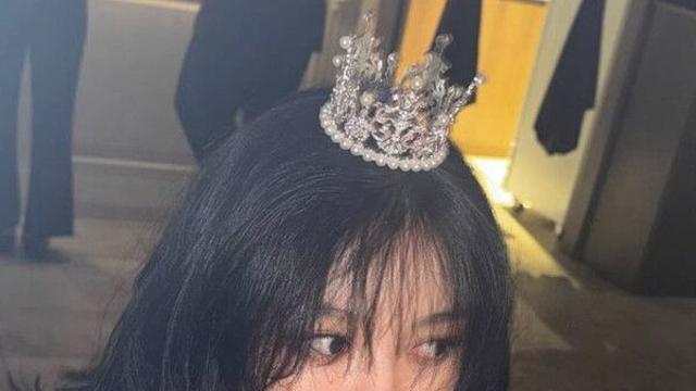 김유정 청순·시크 매력 동시에…완벽 미모