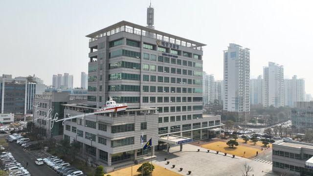 꽃게 조업하다 쇠줄에 맞아 1명 실종·3명 사상